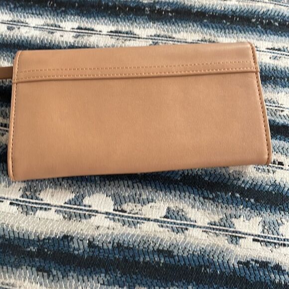 Nine West purse, matching beige wallet included but unbranded. - Picture 7 of 7